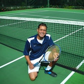 Reto G. teaches tennis lessons in Naples , FL