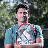 Carlos C. teaches tennis lessons in Friendswood, TX