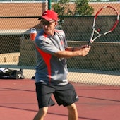 Lee G. teaches tennis lessons in Orlando , FL