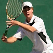 Fernando P. teaches tennis lessons in Philadelphia , PA
